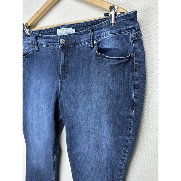 Torrid Denim Sz 22R We Swear By The Fit Skinny Jeans Womens 5 Pocket Med Wash - Picture 4 of 16